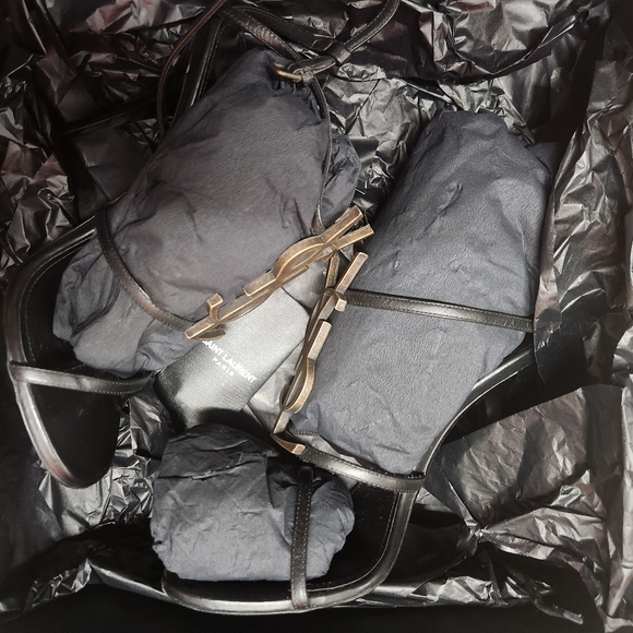 Saint Laurent YSL Black Leather Sandal - Picture 6 of 7